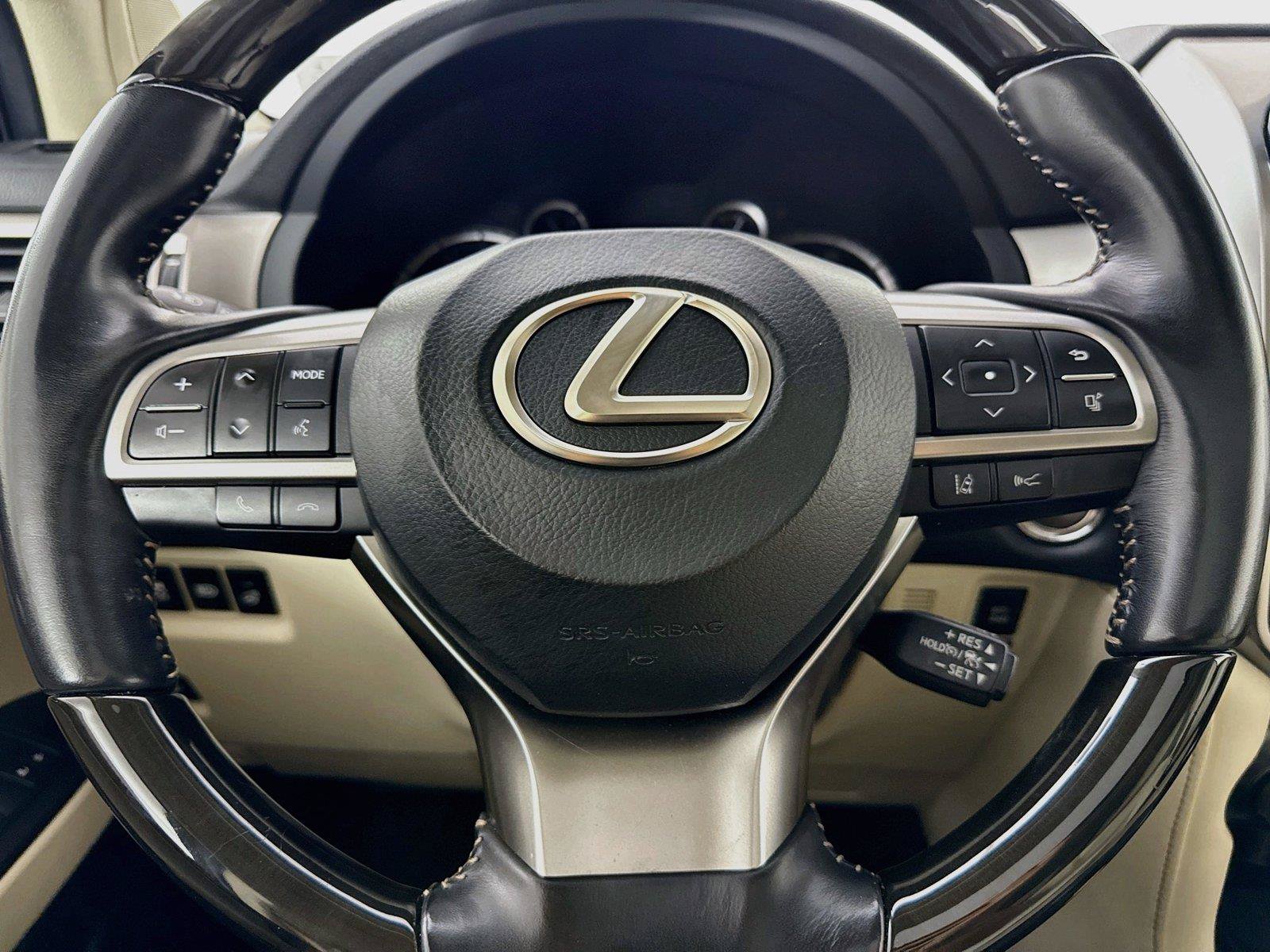 Used 2022 Lexus GX 460 Luxury w/ Sport Design Package AWD/4WD image 21