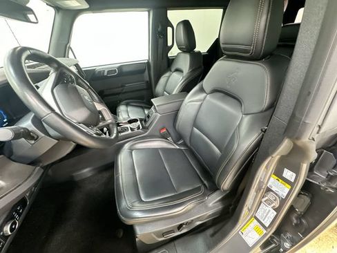 Used 2025 Ford Bronco Badlands AWD/4WD image 14