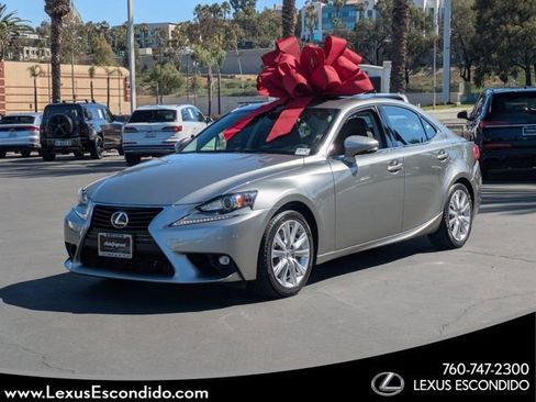 Used 2016 Lexus IS 200t RWD image 1