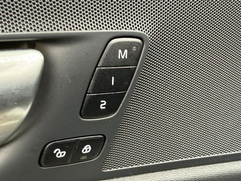 Certified 2024 Volvo XC60 B5 Plus w/ Protection Package Premier image 16