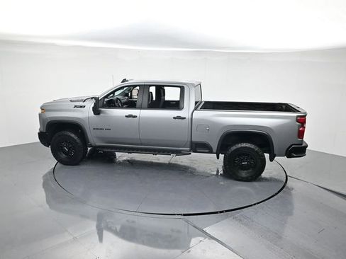 Used 2024 Chevrolet Silverado 2500 Custom w/ Z71 Off-Road Package image 38