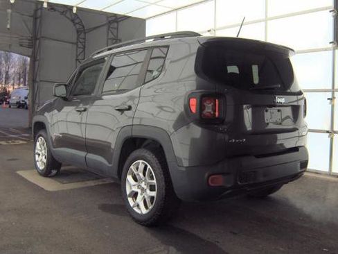 Used 2017 Jeep Renegade Latitude image 8