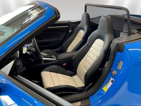 Used 2022 Porsche 911 Turbo S w/ 911 Turbo Sportdesign Package image 19