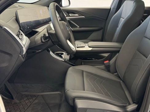 Used 2025 BMW X2 xDrive28i w/ Technology Package image 14