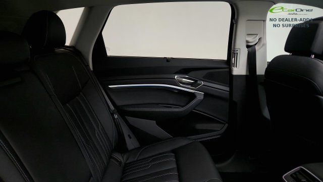 Used 2024 Audi Q8 e-tron Prestige w/ Prestige Package AWD/4WD image 40