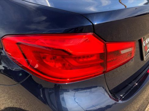 Used 2018 BMW 530i image 28