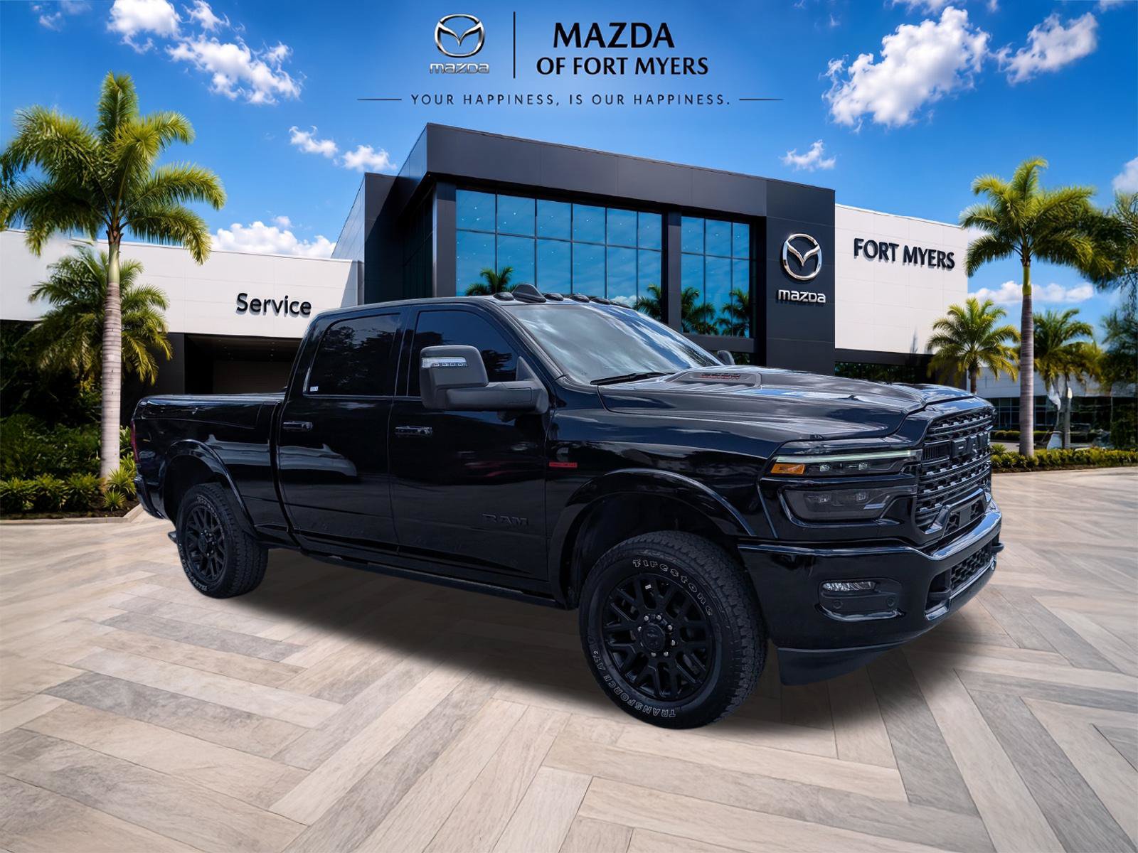 Used 2025 RAM 2500 Limited AWD/4WD image 2