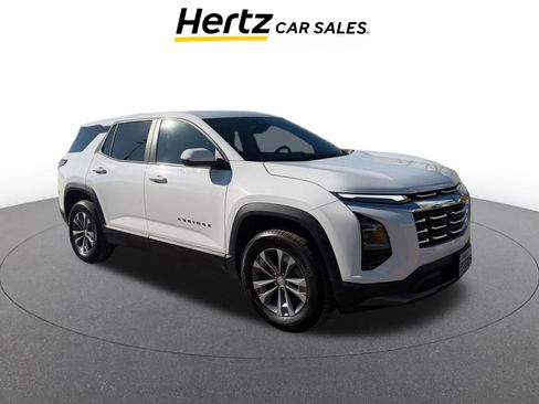 Used 2025 Chevrolet Equinox LT image 1