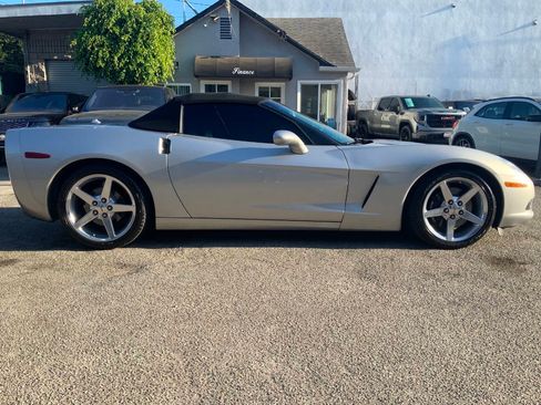 Used 2005 Chevrolet Corvette Convertible w/ Preferred Equipment Group RWD image 2