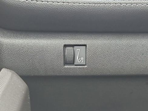 Certified 2024 Chevrolet Colorado LT w/ LT Convenience Package II image 17