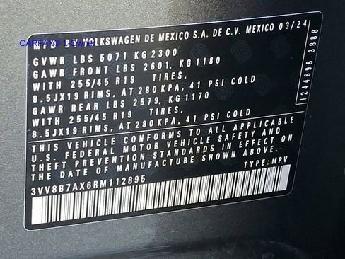 Used 2024 Volkswagen Tiguan SE R-Line image 29