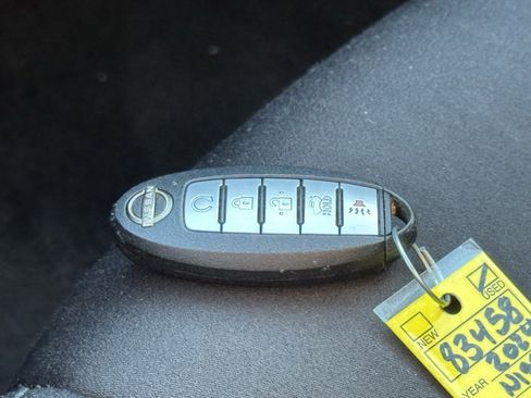 Used 2024 Nissan Altima 2.5 SV image 29