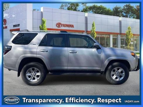 Used 2024 Toyota 4Runner SR5 Premium AWD/4WD image 5