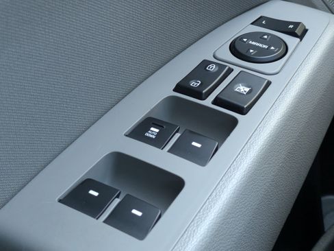 Used 2020 Hyundai Elantra SEL FWD image 20