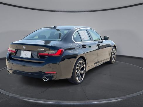 Used 2025 BMW 330i Sedan w/ Convenience Package RWD image 11
