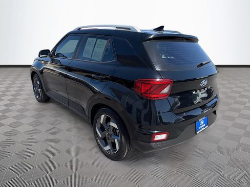 Used 2022 Hyundai Venue SEL w/ Cargo Package FWD image 5