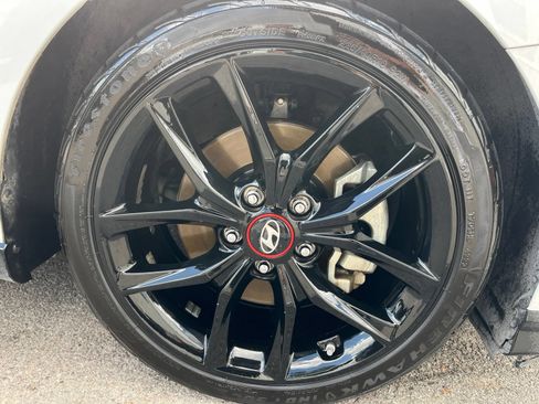 Used 2020 Hyundai Veloster Turbo R-Spec FWD image 10