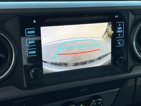 Used 2019 Toyota Tacoma TRD Sport w/ Technology Package AWD/4WD image 24