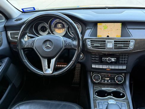 Used 2012 Mercedes-Benz CLS 550 4MATIC image 13