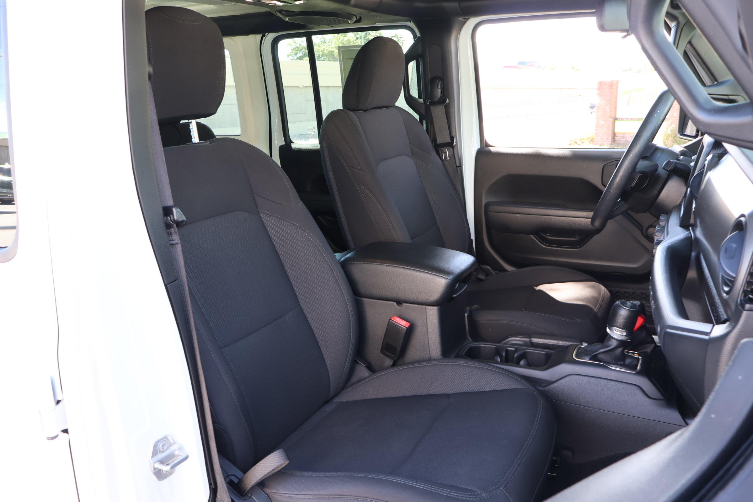 Used 2022 Jeep Wrangler Unlimited Sport AWD/4WD image 17