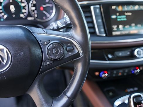 Used 2018 Buick Enclave Avenir w/ Avenir Technology Package image 13