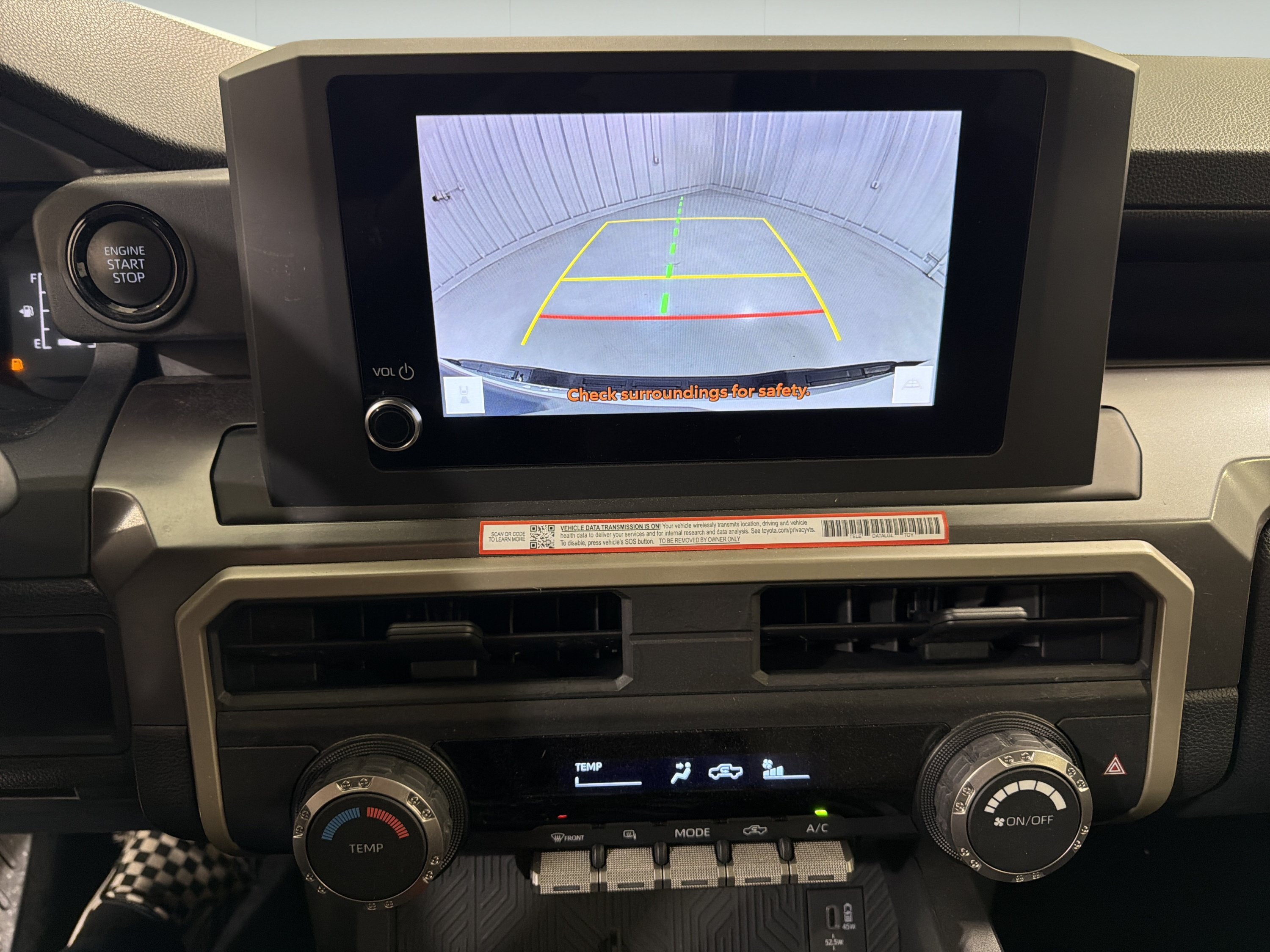 Used 2025 Toyota Tacoma SR5 AWD/4WD image 18