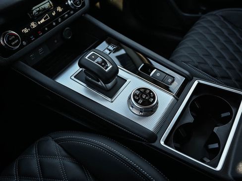 New 2025 Mitsubishi Outlander SEL image 27