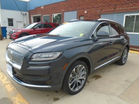 Used 2022 Lincoln Nautilus Reserve w/ Equipment Group 201A AWD/4WD image 1