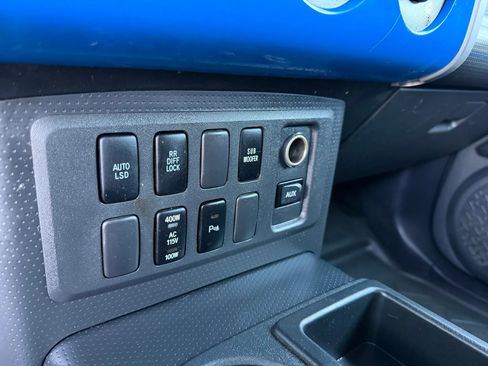 Used 2007 Toyota FJ Cruiser 2WD image 24