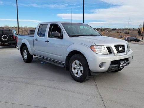 Used 2012 Nissan Frontier SV image 4