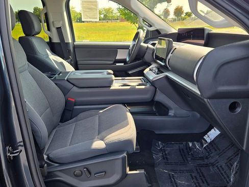 New 2025 Ford Expedition Max Active image 6