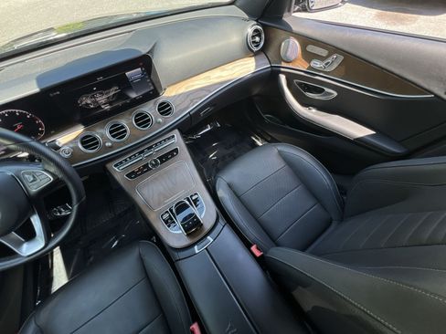 Used 2018 Mercedes-Benz E 300 4MATIC image 14