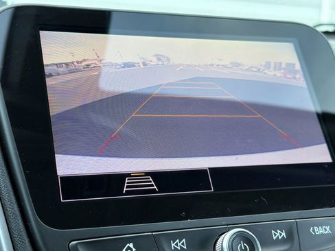 Used 2021 Chevrolet Malibu LS image 17