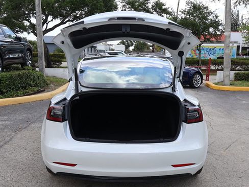 Used 2021 Tesla Model 3 Standard Range Plus RWD image 19