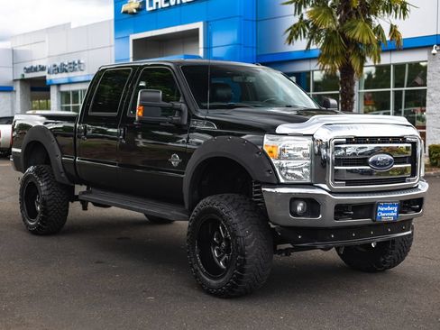 Used 2014 Ford F350 Lariat AWD/4WD image 8