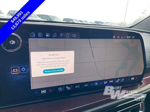 Used 2025 Chevrolet Traverse RS image 24