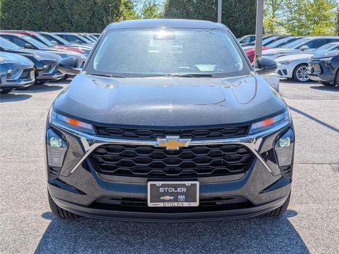 Used 2024 Chevrolet Trax LS w/ LS Convenience Package image 8