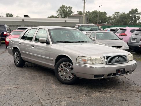 Used 2008 Mercury Grand Marquis GS RWD image 3