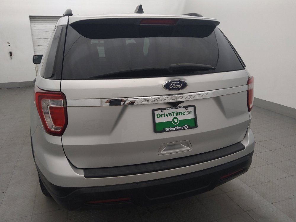 Used 2018 Ford Explorer FWD image 6
