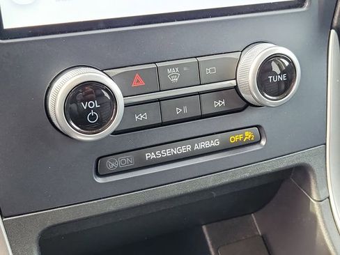 Certified 2022 Ford Edge SEL w/ Convenience Package AWD/4WD image 19