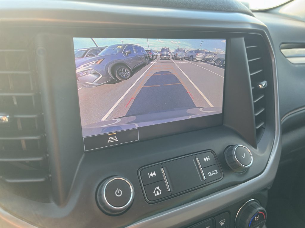 Used 2023 GMC Acadia AT4 AWD/4WD image 19