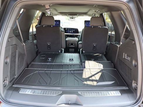 New 2025 Chevrolet Tahoe Premier image 43