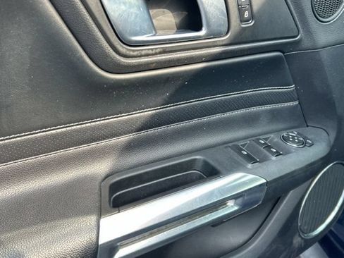Used 2018 Ford Mustang GT Premium w/ Equipment Group 401A RWD image 19