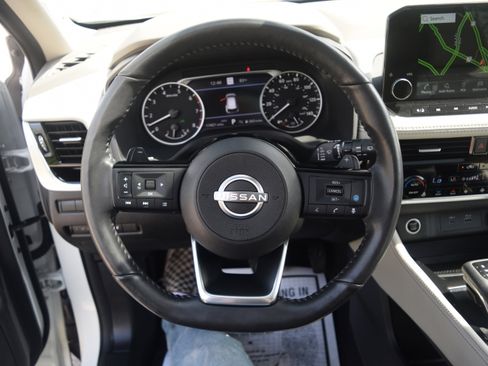 Used 2023 Nissan Rogue SL w/ SL Premium Package AWD/4WD image 4