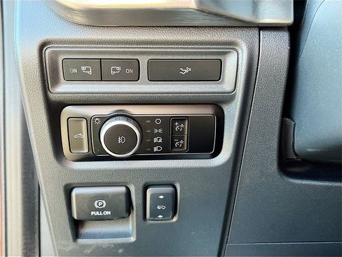 Used 2023 Ford F150 Lariat w/ Equipment Group 502A High image 10