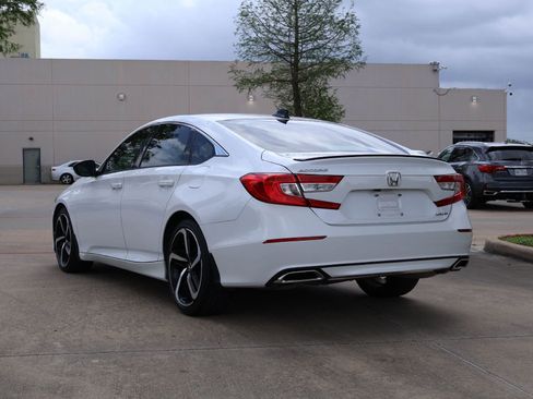 Used 2021 Honda Accord Sport image 4