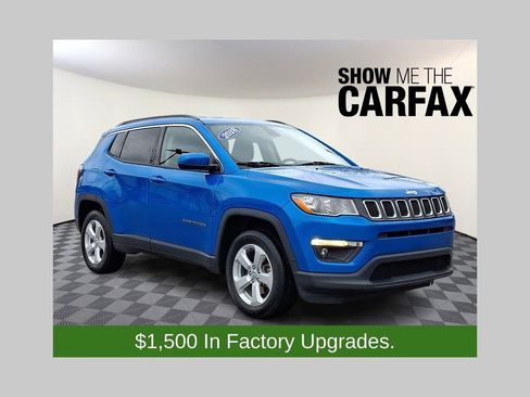 Used 2018 Jeep Compass Latitude AWD/4WD image 1