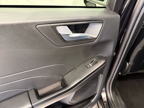 Used 2025 Ford Escape ST-Line image 19