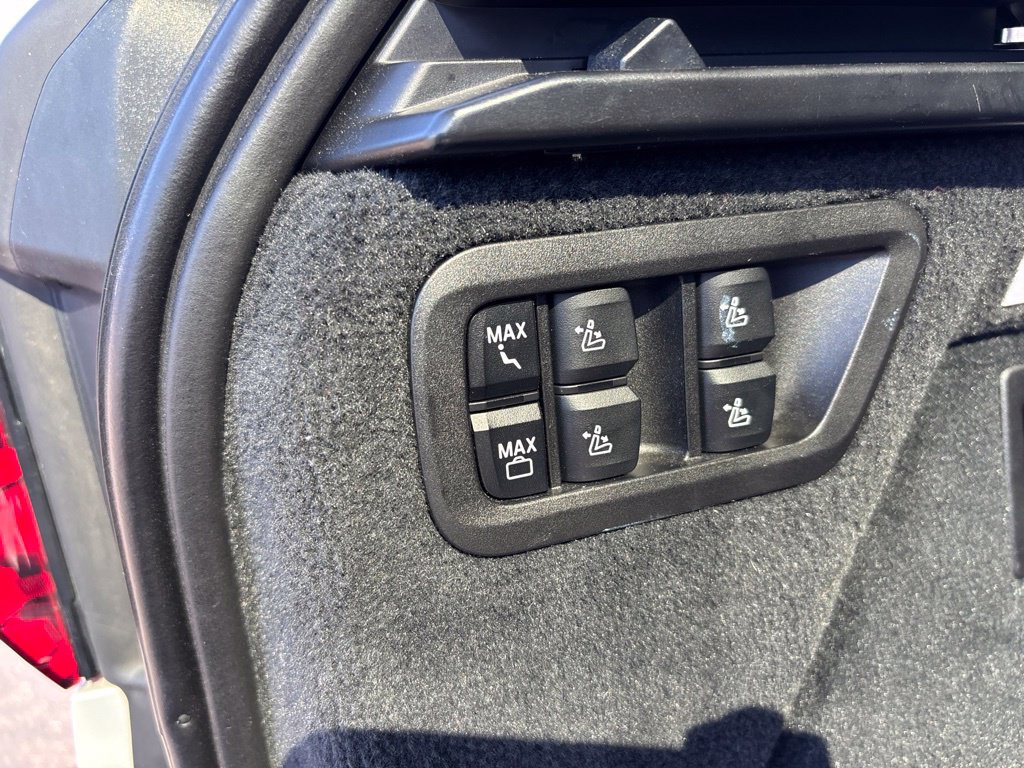 Used 2021 BMW X7 M50i w/ Cold Weather Package AWD/4WD image 34