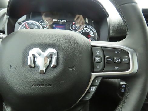 Used 2025 RAM 1500 Big Horn image 12